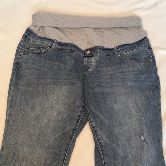 Thyme Maternity Jeans - Picture 2 of 5